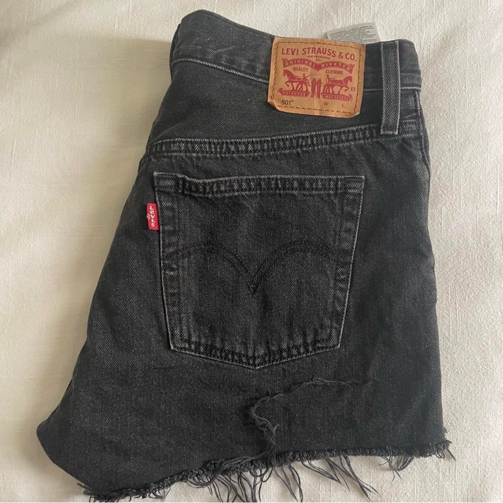 Levi's Black Frayed Hem Denim Skirt